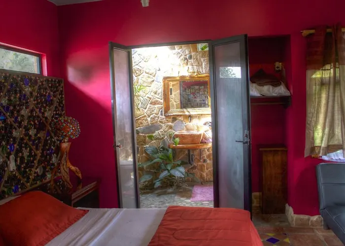 Gingerbread Restaurant & Nuevo Arenal
