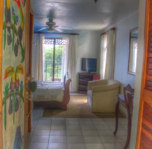 Bed and breakfast Gingerbread Restaurant & Nuevo Arenal